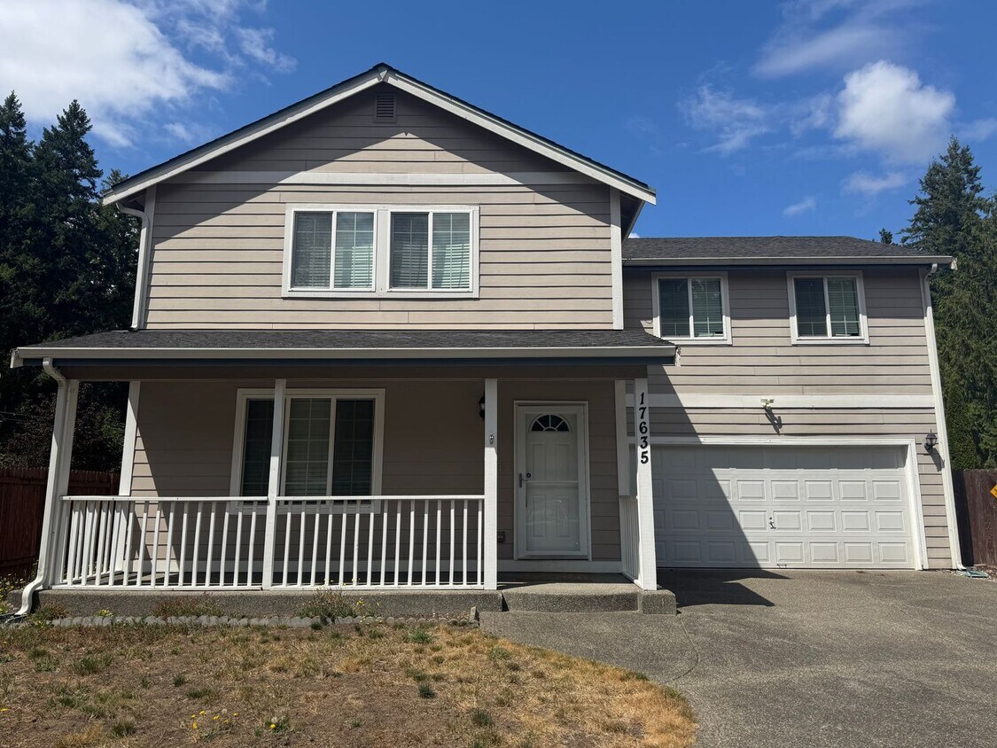 Foto principal - Spacious 4-Bedroom in Clearwood – Gated Co...