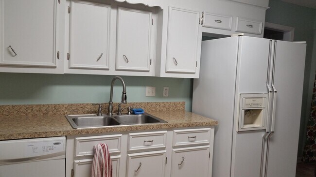 Foto del edificio - 1200 Black Walnut Ct