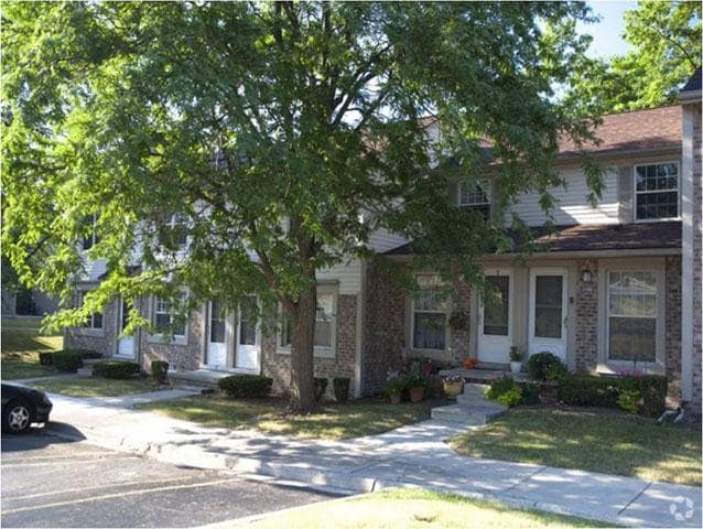 Primary Photo - Countryside Townhouses of Auburn Hills