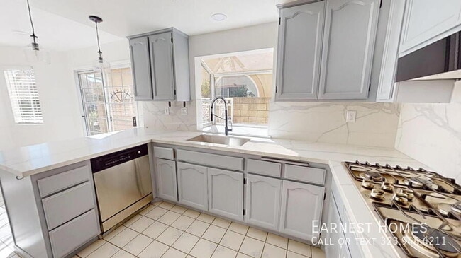 Building Photo - 12015 Stone Gate Way