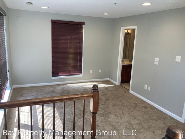 Building Photo - 3 br, 3.5 bath House - 3515 Foundry Mews