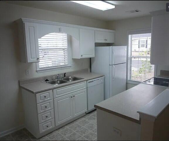 Building Photo - 7322 Dorado Dr