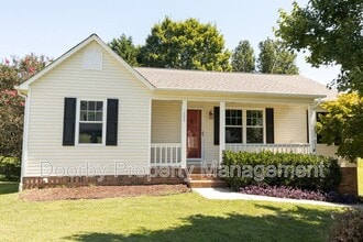 Building Photo - 1775 Autumn Dr NE