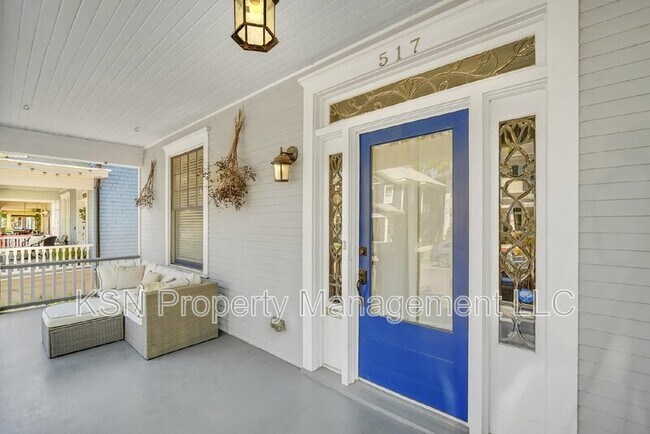 Building Photo - 517 East 40th Street