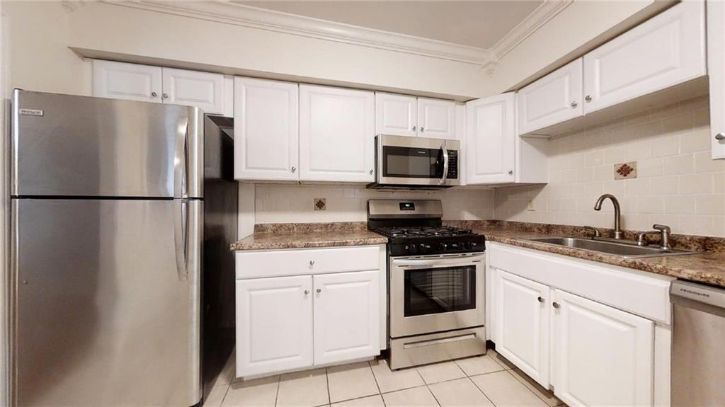 40 Austin Ave Unit 102, Smithfield, RI 02828 Room for Rent in