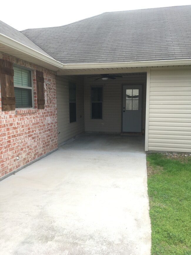 Backyard Covered Patio - 108 Smalley Rd