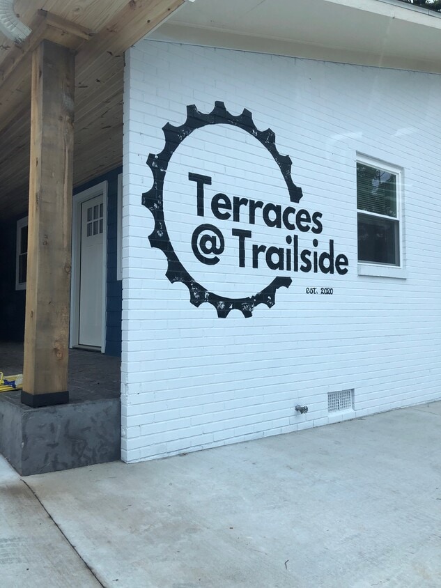 Primary Photo - Terraces at Trailside
