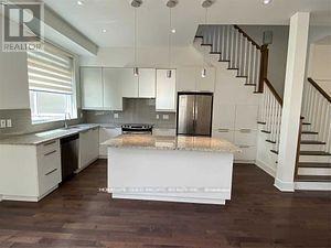 Building Photo - 60-TH60 Forest Manor Rd