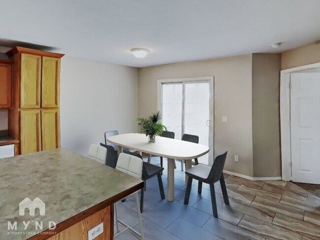 Foto del edificio - 730 N Elder Ave