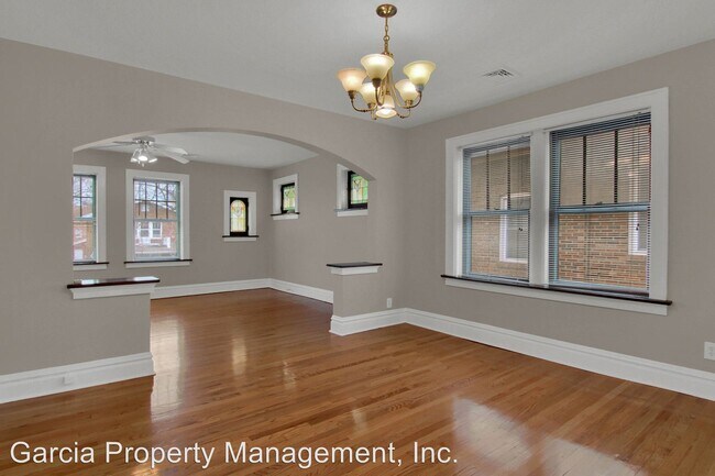 Foto del edificio - 4964 Parker Ave
