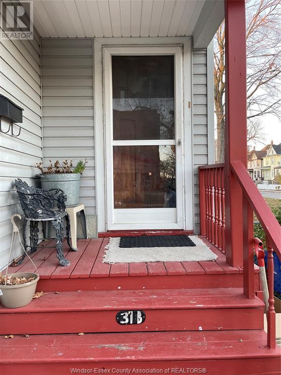 Primary Photo - 318 Elliott St W