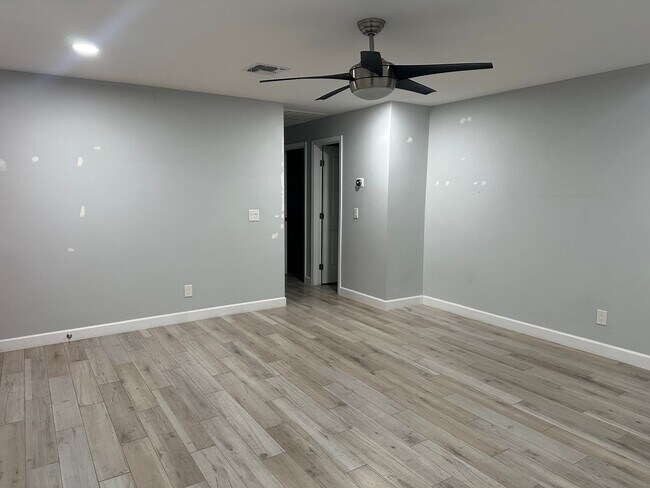 Building Photo - Culver2626