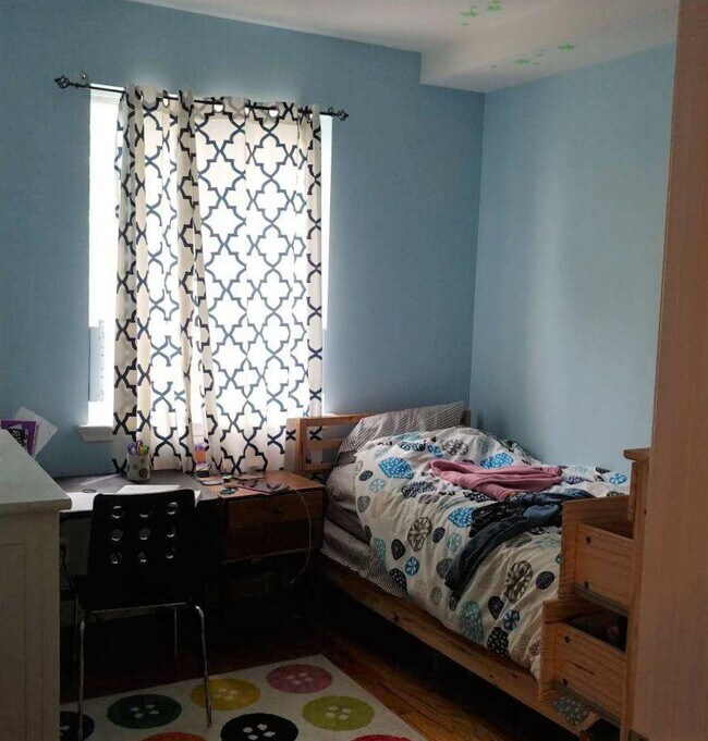 Foto del edificio - 334 93rd St