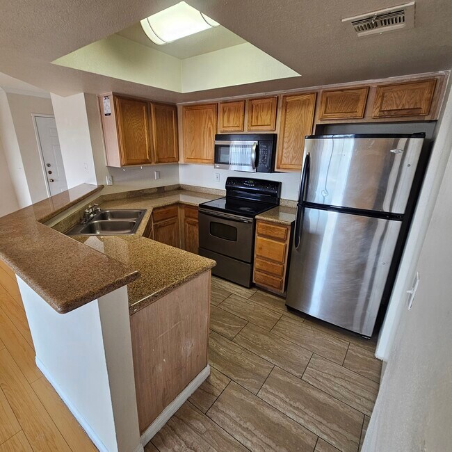 Building Photo - 8600 W Charleston Blvd