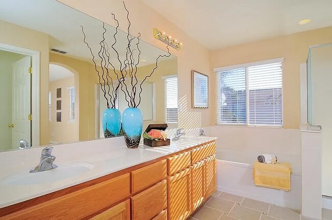 Foto del edificio - 9649 Anton Oaks Way