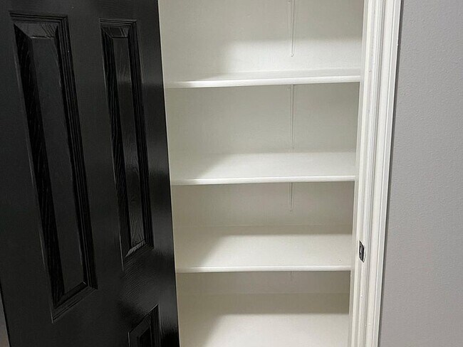 Foto del edificio - 3618 Candlehead Ln