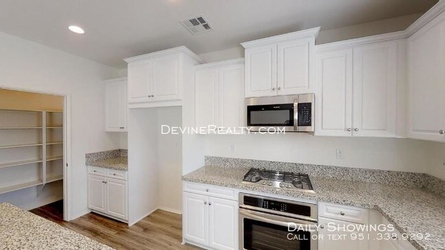 Building Photo - 5 bedroom in Ontario CA 91761