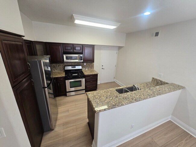 Foto del edificio - 12366 Carmel Country Rd