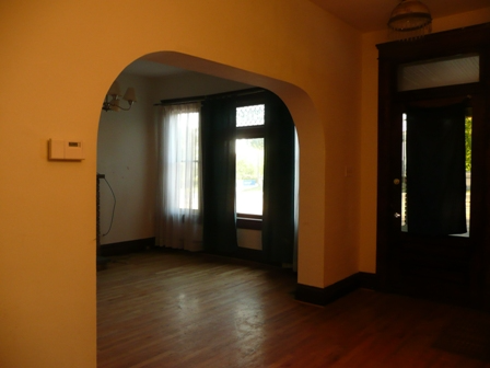 Building Photo - 942 E 400 S
