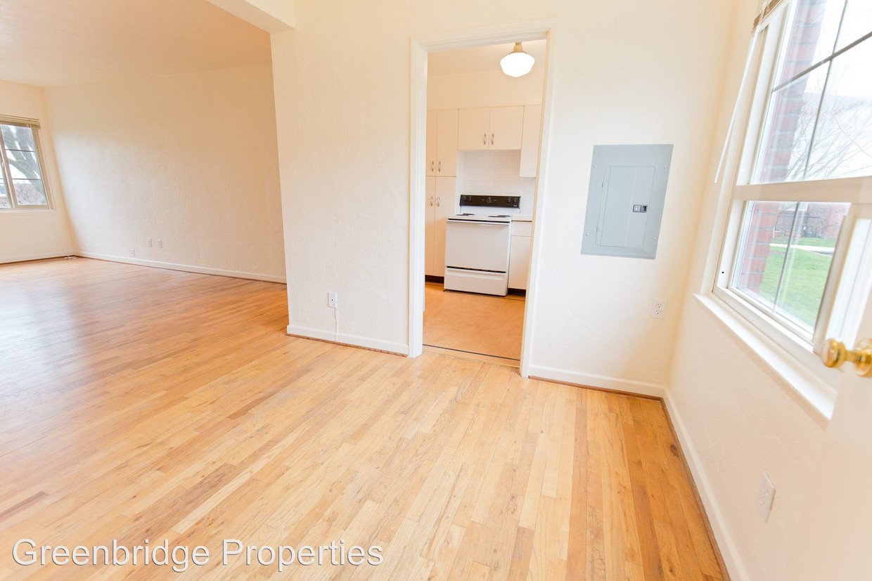 Foto principal - 4110 SE Morrison St