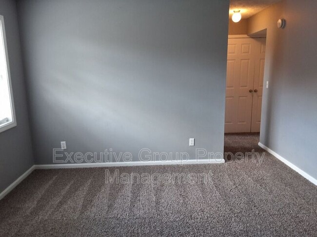Building Photo - 355-27 ELMWOOD DRIVE