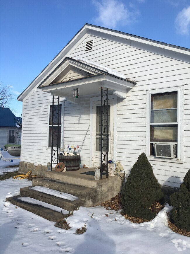 Apartments For Rent in Pawnee City, NE with Parking 1 Rentals