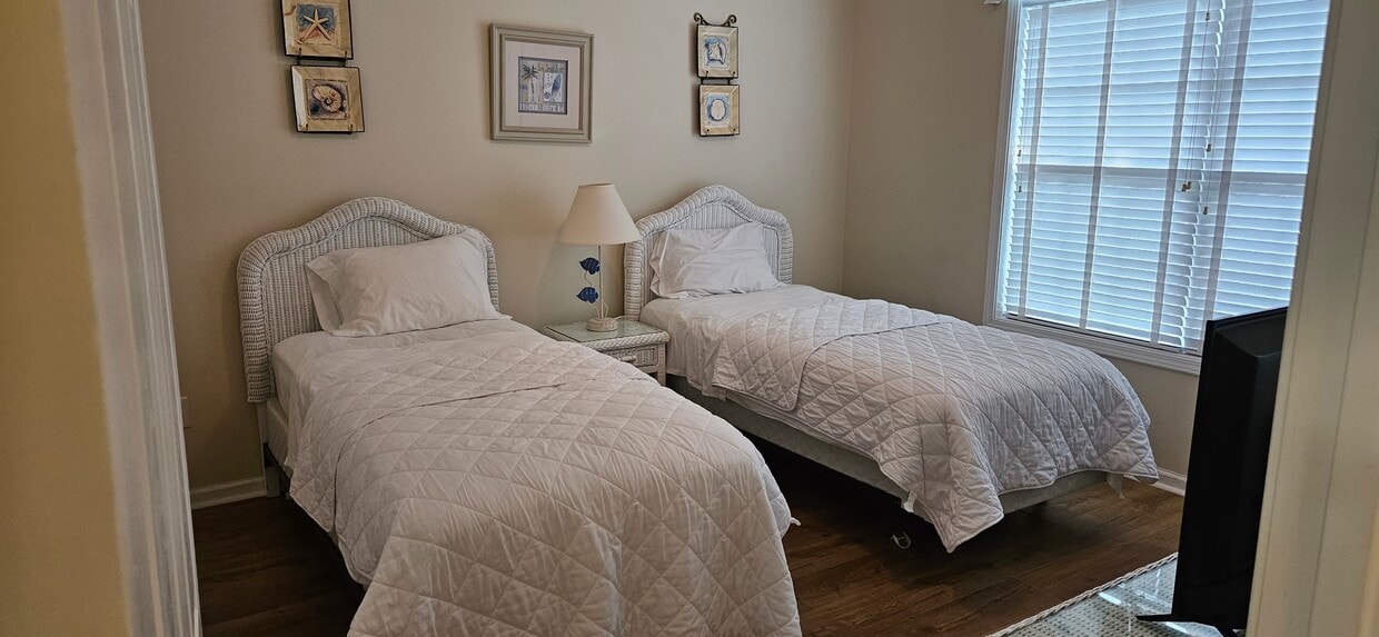 Foto principal - 142 Scotch Broom Dr