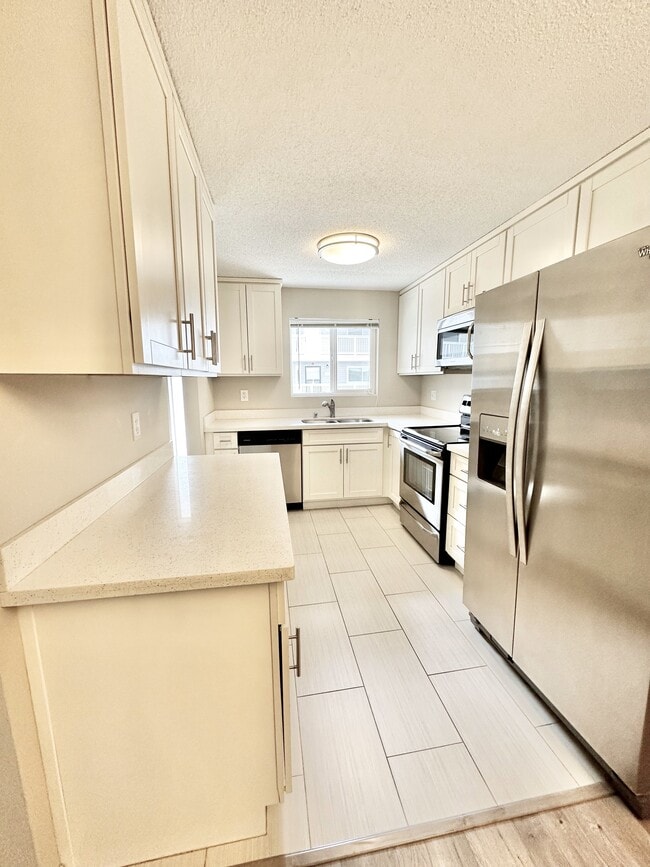 All new stainless steel appliances - 14537 NE 40th St