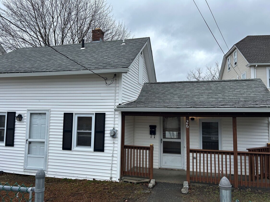 Primary Photo - Newly Renovated 1 Bedroom House