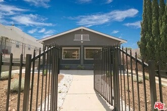 Building Photo - 2510 S Bronson Ave