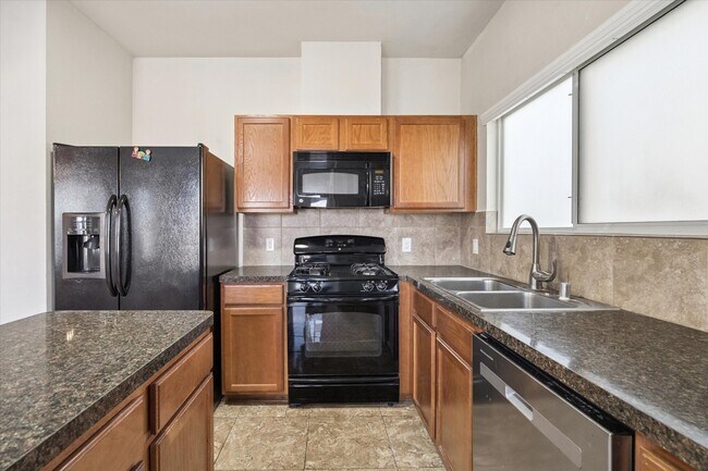 Foto del edificio - 20566 Sycamore Crest Ln