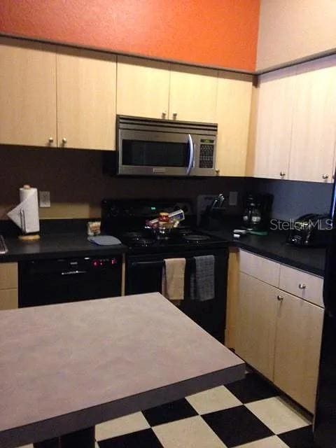 Foto del edificio - 520 S Armenia Ave