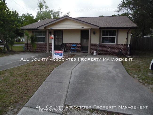 Foto del edificio - 6444 Adams St