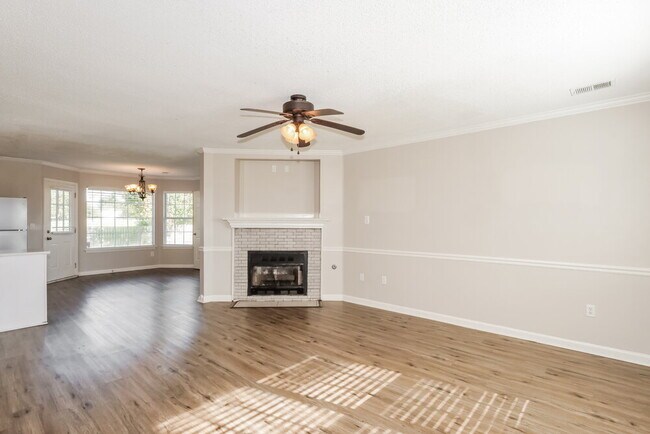 Foto del edificio - 7362 Stonegate Blvd