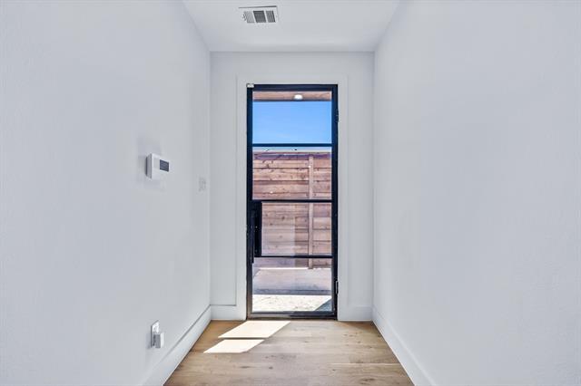 Foto del edificio - 410 Avenue L
