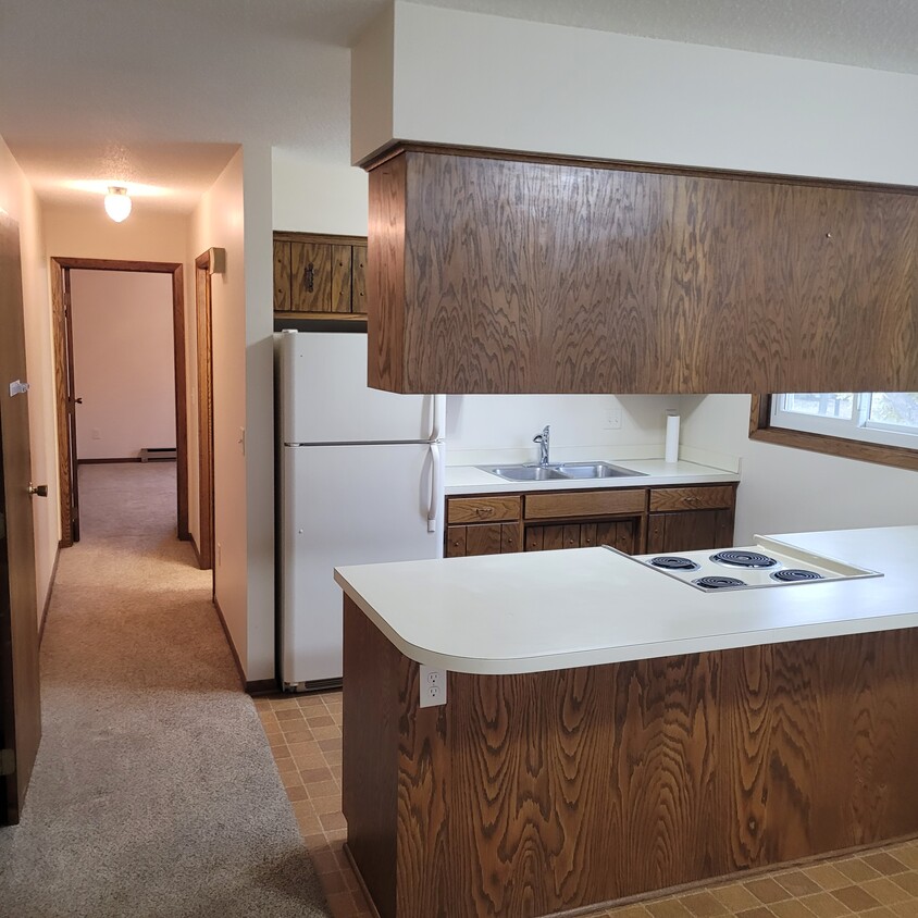 Primary Photo - 108 N 5th St