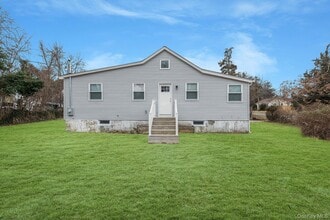 Building Photo - 364 Dogwood Rd W