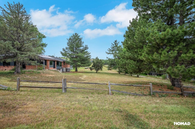 Photo - 7980 Fairview Rd House