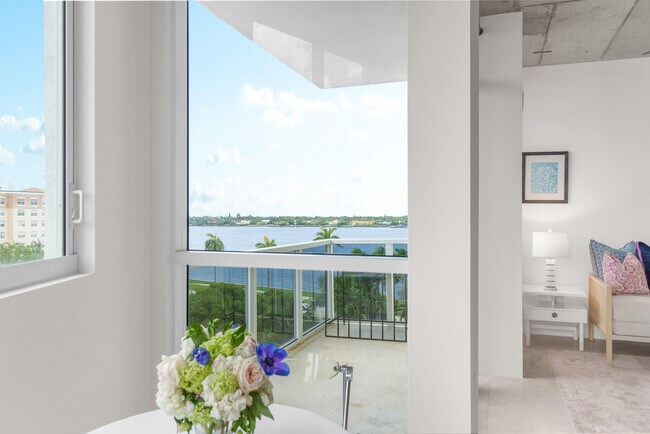 Foto del edificio - 1617 N Flagler Dr