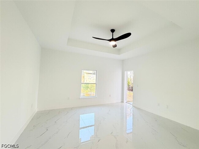 Foto del edificio - 767 Crystal Ave