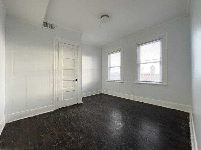 Bedroom 2 - 367 Bishop Ave