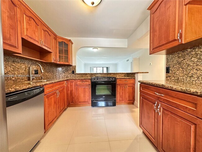 Foto del edificio - 424 Lakeview Dr
