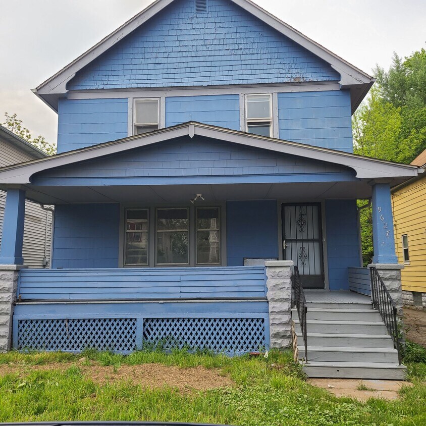 Primary Photo - 9627 Fuller Ave