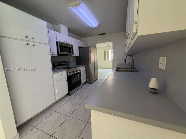 Photo - 6895 Loch Ness Dr House