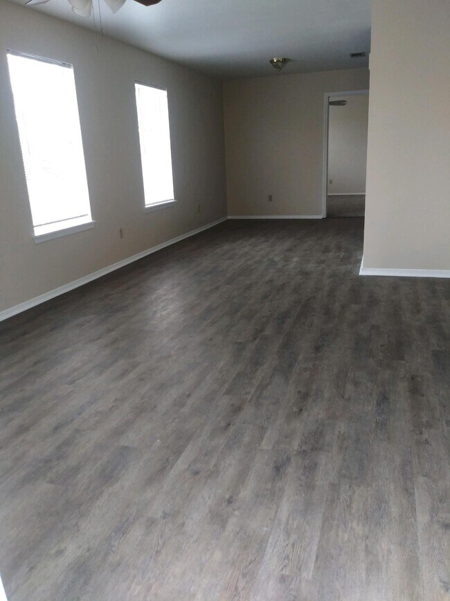 Foto del edificio - 1442 River Rd