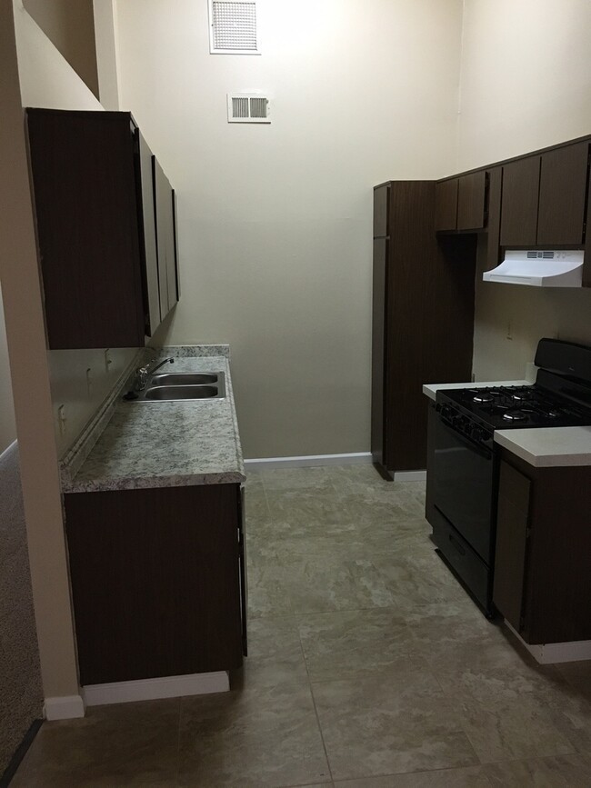 Building Photo - 2201 Pinon Springs Cir