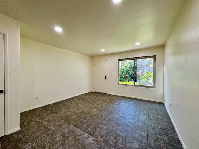 Foto del edificio - 6624 Bell Bluff Ave