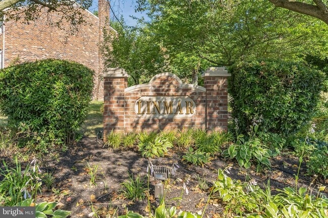 Building Photo - 4600 Linmar Court