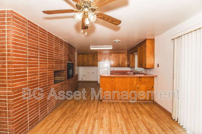 Foto del edificio - 1011 Manor Rd