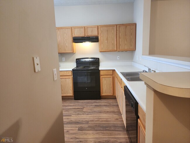 Foto del edificio - 6108 Camden Forrest Cove